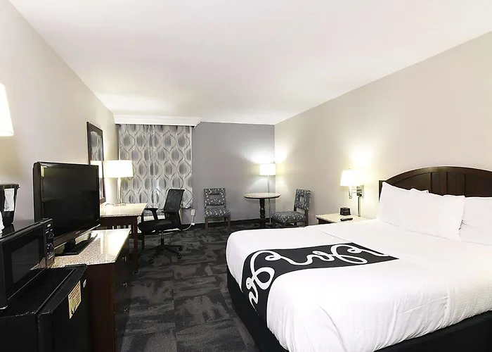 La Quinta By Wyndham Springfield South